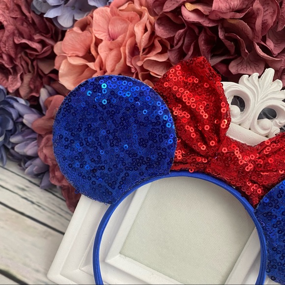 Minnie Mouse Sorcerer Fantasia Headband with Bow - Picture 9 of 12